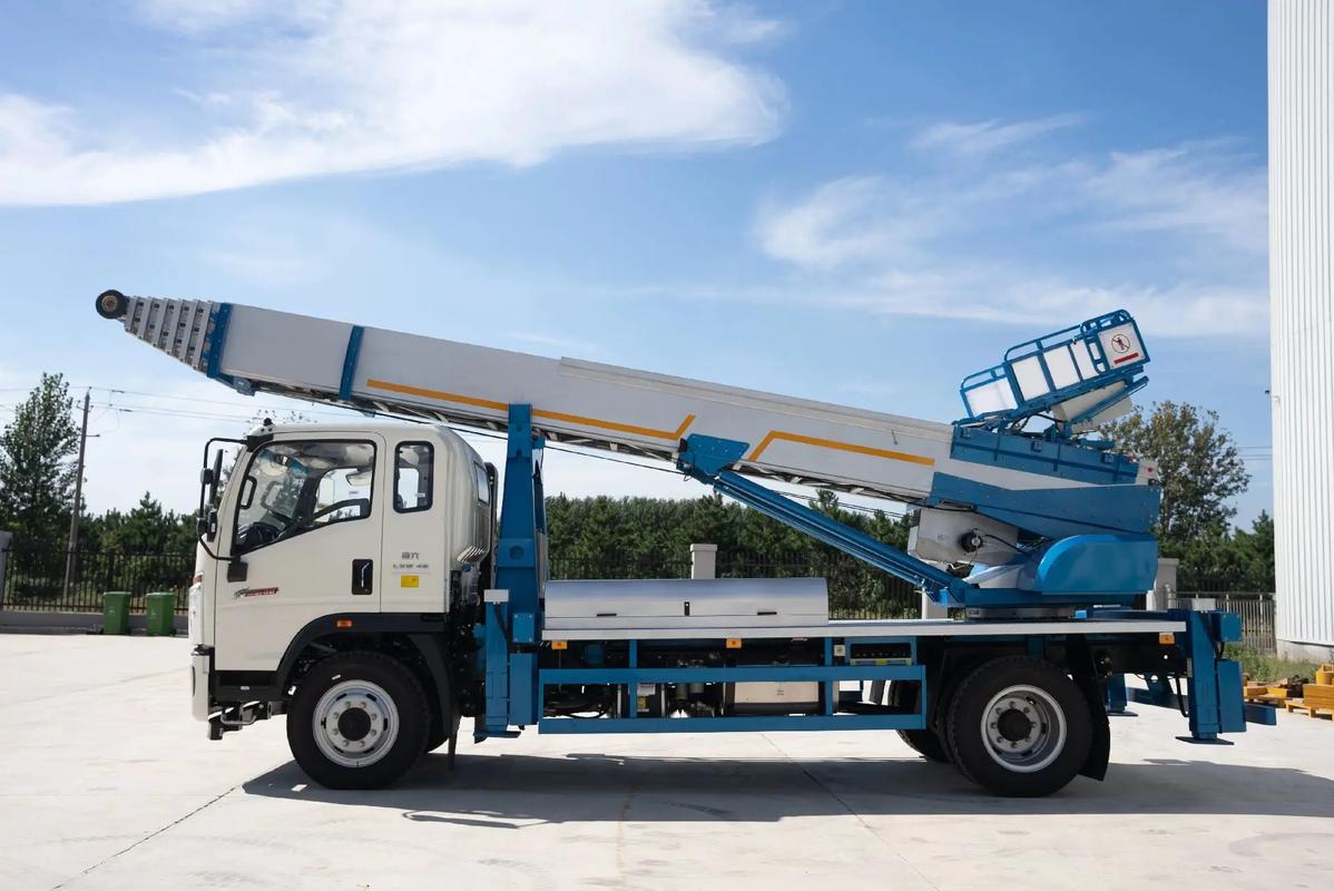 巩义云梯上料车租赁费用