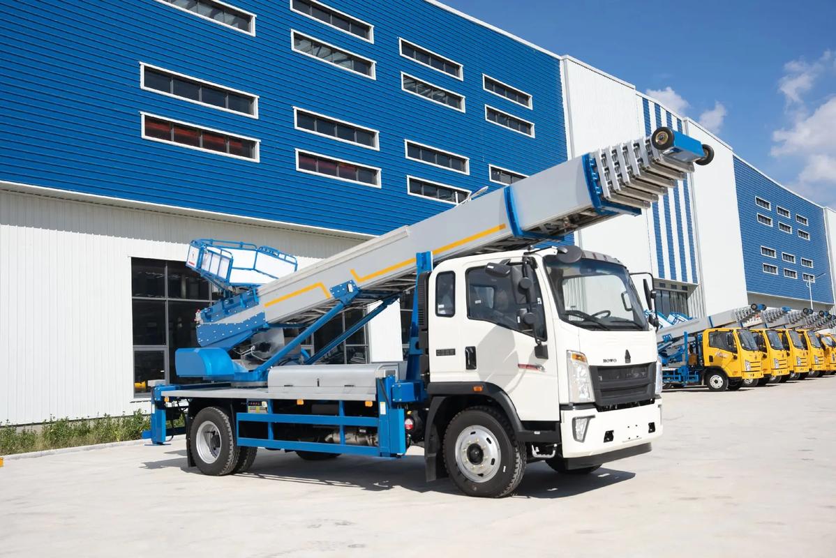 巩义出租云梯车高空作业车 建筑垃圾搬运